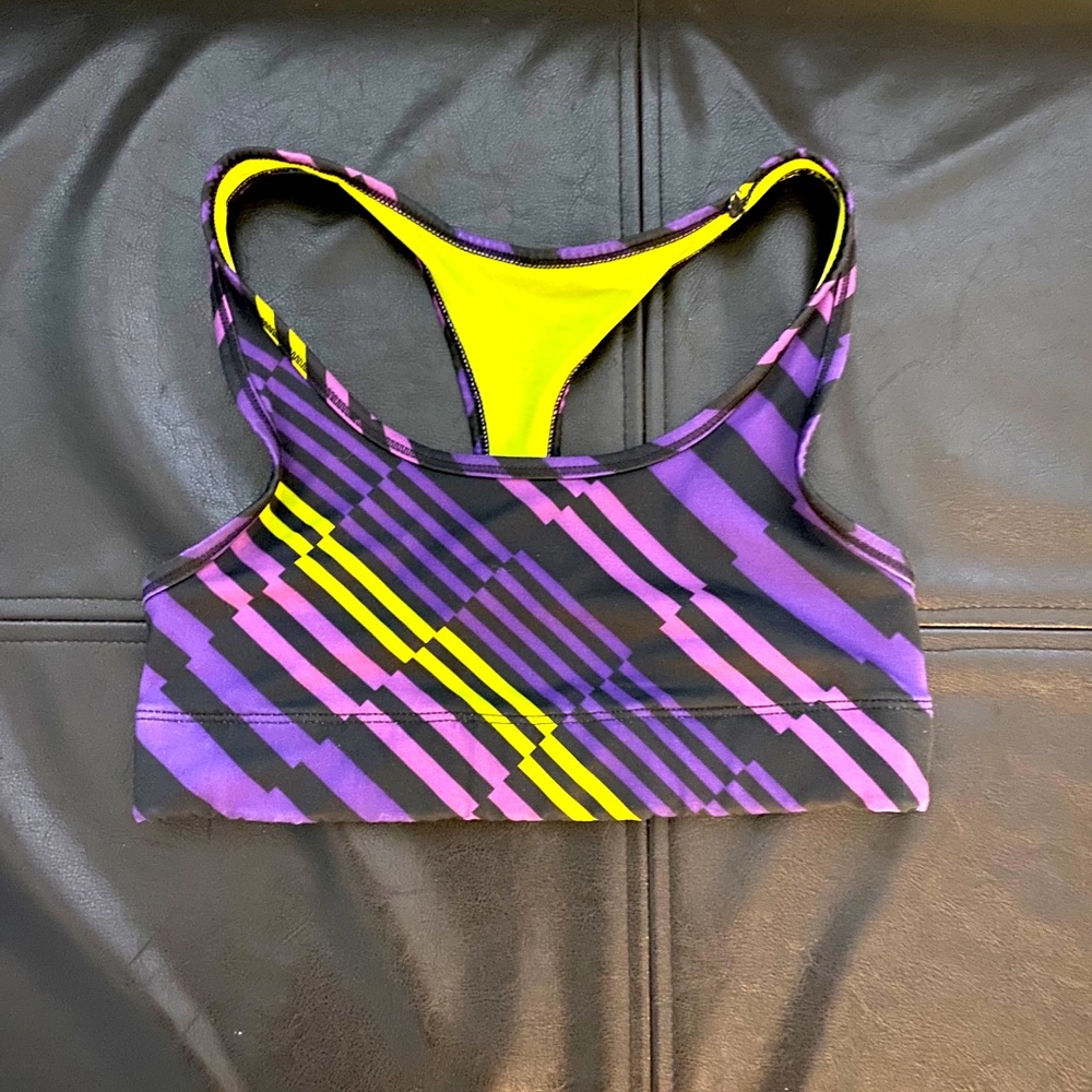Sports bra